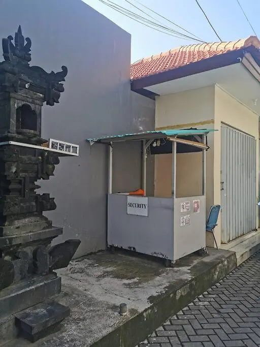 Fully Renovated Villa 3Br In Seminyak - Oberoi