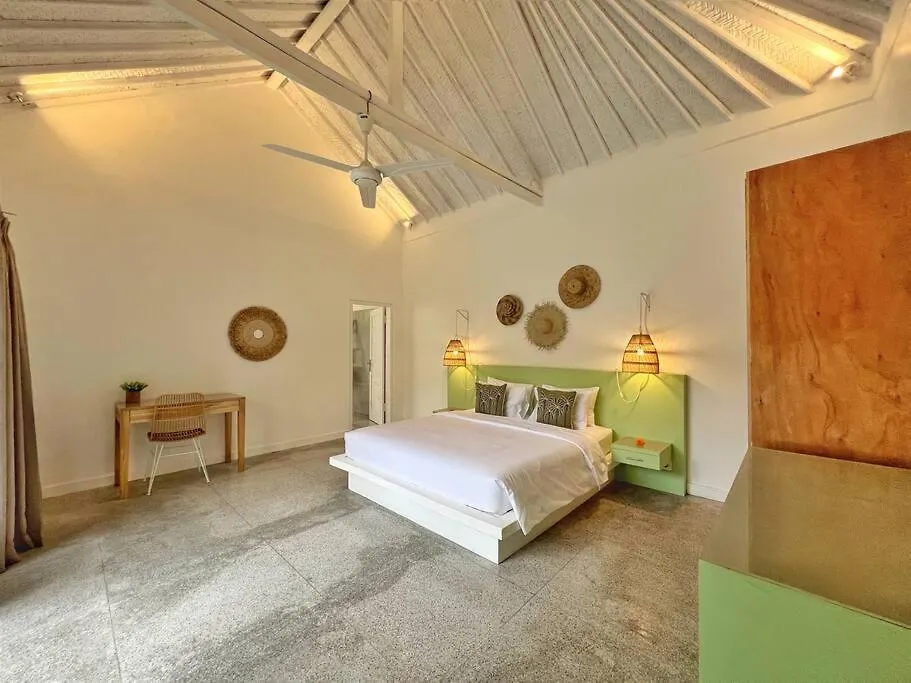 Fully Renovated Villa 3Br In Seminyak - Oberoi