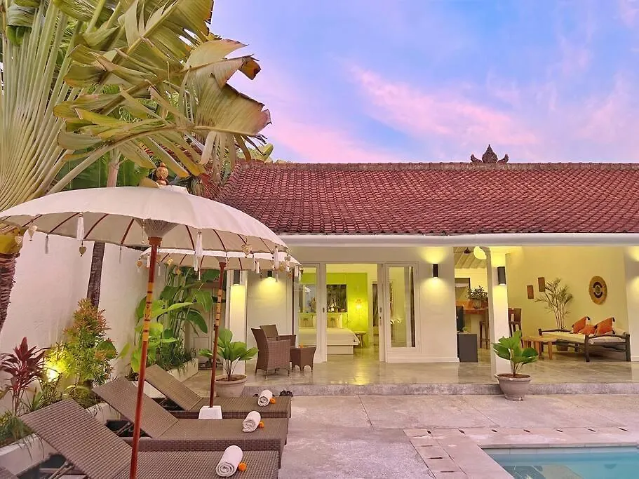 Fully Renovated Villa 3Br In Seminyak - Oberoi 0*, Seminyak (Bali)