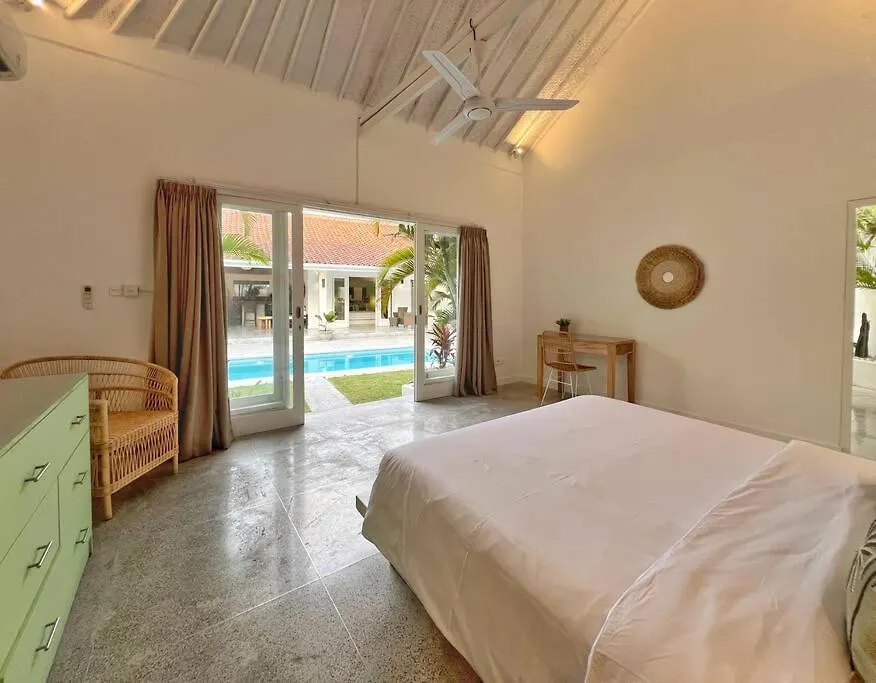 Fully Renovated Villa 3Br In Seminyak - Oberoi 0*, Seminyak (Bali) Indonesia