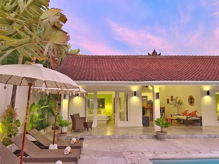 Fully Renovated Villa 3Br In Seminyak - Oberoi 0*, Seminyak (Bali)